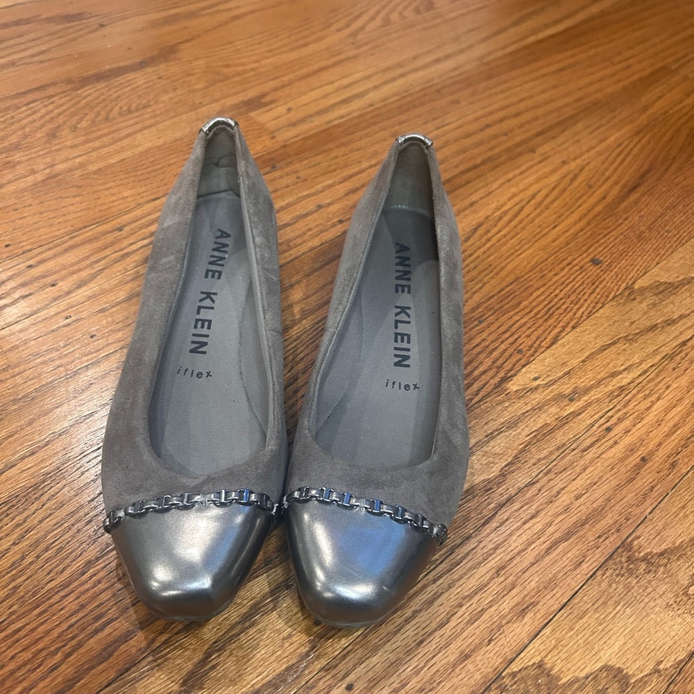 Anne Klein Silver and Gray Women's Flats
